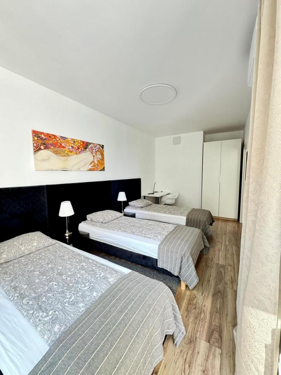 Apartamenty Towarowa Poznań Buitenkant foto